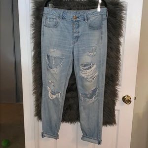 American eagle distressed jeans